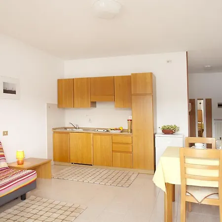 Le Balze アパート マルチェージネ